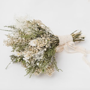 Natural bridal bouquet baby&#39;s breath Wedding bouquet 2021 Rustic bouquet Wedding accessories Magaela Handmade Barn wedding Dried flowers