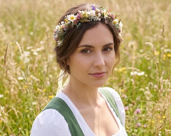 Daisy Flower Crown – Light and Romantic Dirndl Accessory for Oktoberfest