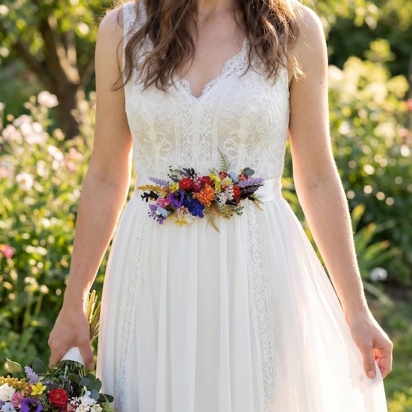Cinto de Noiva com Flores Silvestres: Faixa Colorida para Casamento no Verão