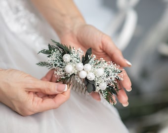 Winter wedding hair comb with white berries Romantic winter hair accessories Woodland evergreen headpiece Magaela Custom bridal flower comb