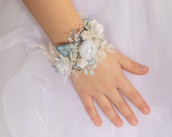 Flower bracelet Wrist corsage Romantic bracelet Handmade jewellery Bracelet for communion Communion accessories Bridal bracelet Bridesmaid