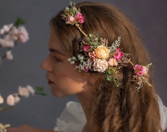 Bridal flower hair vine Meadow romantic wedding headpiece Half up half down hairstyle Magaela accessories Pink shapeable hair clip Roses