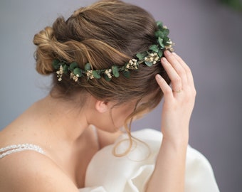 Couronne de cheveux de mariée en eucalyptus Couronne de gypsophile en eucalyptus Mariage de verdure Couronne de fleurs naturelles Mariage rustique Future mariée Magaela