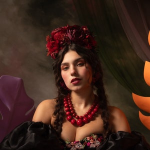 Diadema burdeos y rojo oscuro Boda de otoño Diadema roja Corona de flores Frida Diadema de doble cara Accesorios de flores Cottagecore