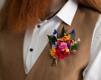 Colorful groom's boutonniere Colorful corsage Boho flower buttonhole Corsage for groom Flower boutonniere Summer wedding Magela
