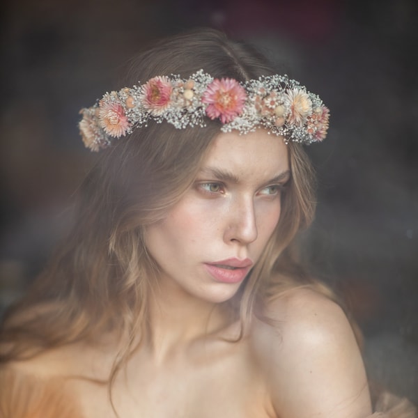 Couronne de fleurs séchées Couronne de cheveux de mariage Couronne de souffle de bébé préservée Mariage rustique Couronne de fleurs Boho Couronne de cheveux de pêche et de corail Magaela