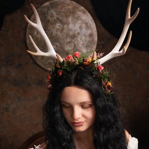 Mushrooms headpiece Toadstools headband Halloween crown with deer antlers Samhain Woodland design Wicca Antlers woodland crown Fairycore