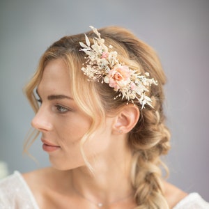 Rustic flower hair comb Blush and ivory flower headpiece Bridal hair comb Wedding jewellery Bride to be Rustic wedding Vintage accessories
