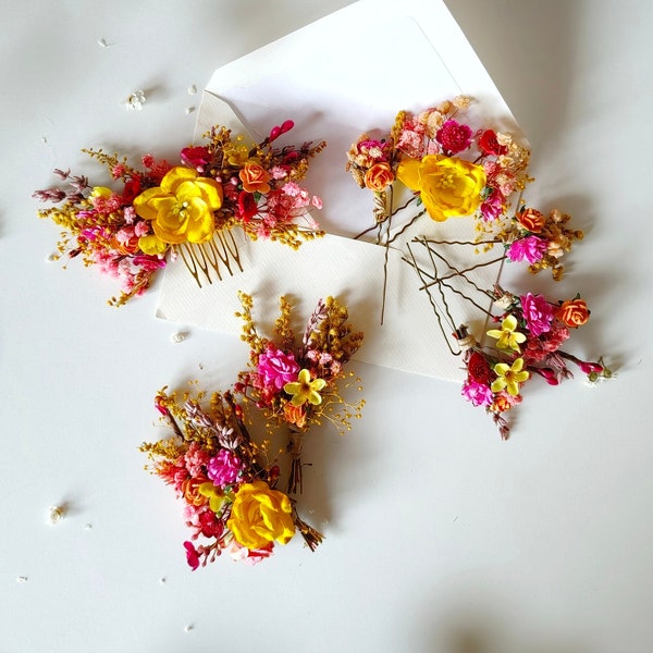 Summer flower bridal set Summer flowers Yellow and pink accessories Bride to be Hair comb Boutonniere Hairpins Bridal jewellery Magaela