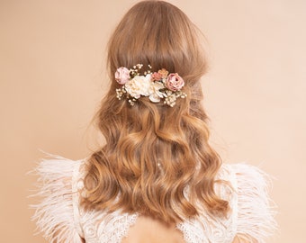 Romantic wedding hair comb in pastel colours Bridal hair comb Flower hair comb with baby's breath Magaela accessories Wedding accessories