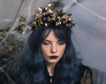 Gold Halloween flower crown Golden and black hair crown Evil queen crown Bridal hair wreath Black wedding Bride to be Mean queen Magaela