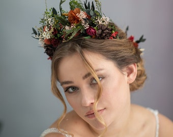 Natürliche Braut Blumenkrone Waldhochzeit Hochzeit im Wald Hochzeit im Herbst Hochzeit im Feen-Design Boho-Hochzeit Erdtöne Terrakotta-Blüte