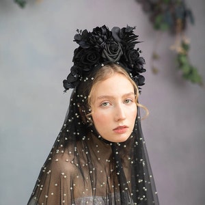 Gothic flower crown Halloween flower headpiece Gothic wedding Dia de los muertos Day of the dead headband Black flower crown Magaela