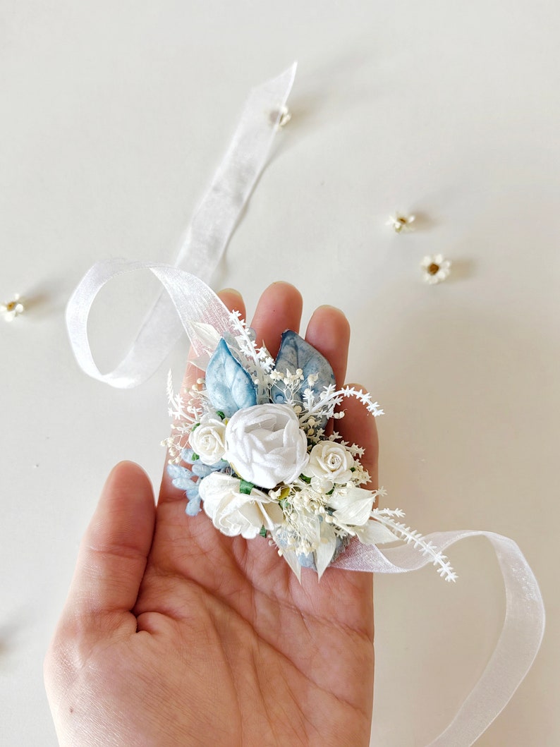 Flower bracelet Wrist corsage Romantic bracelet Handmade jewellery Bracelet for communion Communion accessories Bridal bracelet Bridesmaid image 9