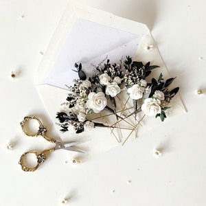 Greenery flower hairpins White roses hairpins Bridal hairstyle accessory Flower hair Flower hairpins Hairpins with eucalyptus leaves Magaela