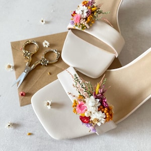 Cottagecore Meadow flower shoe clips Wild flowers Floral decoration for shoes High heels flower clips Wedding Bridal shoes Preserved Bride