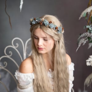 Winter flower half wreath with pine cones Forest wedding hair crown Golden Flower hair accessories Woodland Christmas headband Magaela
