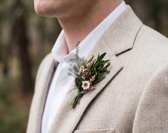 Woodland Groom Boutonniere: Natural Pine Cone Corsage