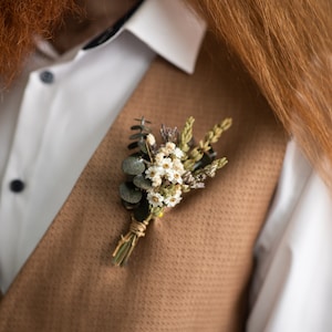 Small/Medium/Large Greenery flower boutonniere Groom eucalyptus boutonniere Wedding buttonhole Natural dried Groom corsage Greenery wedding