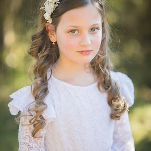 Holy communion flower headband, White roses headpiece for girl, Customised communion hairband, Comfortable headdress, 1st communion, Magaela image 3