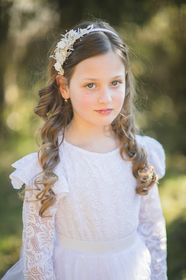 Holy communion flower headband, White roses headpiece for girl, Customised communion hairband, Comfortable headdress, 1st communion, Magaela image 3