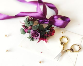 Flower wrist corsages Purple bracelets for bridesmaid Wedding jewellery Prom corsage Dark purple Burgundy Magenta flowers Bridal accessories