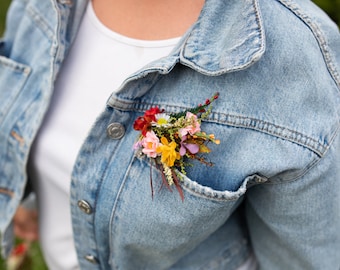 Flower brooch Summer brooch Wedding brooch Bridal accessories Brooch for jacket Flower accessories Handmade brooch Colourful brooch Magaela