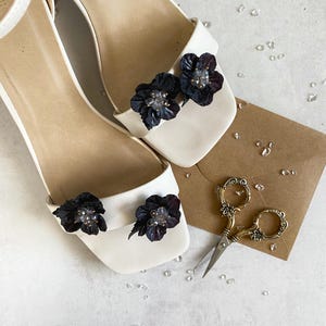 Glam jewellery Flower shoe clips Black wedding Floral decoration for shoes High heels flower clips Wedding Bridal shoes Glamour wedding