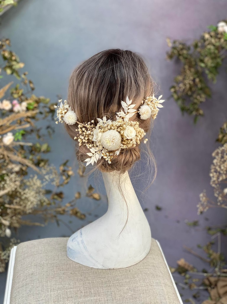 Arreglo de pelo de flores de boda de marfil con flores preservadas Tocado de boda Enredadera de pelo blanco Flores de pelo nupcial Pieza de pelo blanco imagen 10