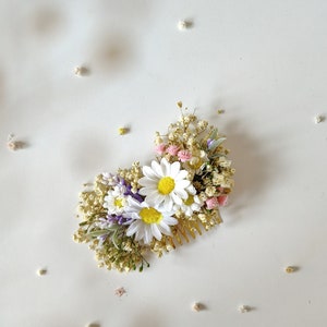 Meadowy wedding hair comb Flower bridal hair comb with baby's breath Spring Meadow Pastel wedding comb with daisies Magaela accessories image 2