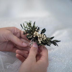 Greenery mini flower hair comb Wedding hair comb Baby's breath Bridal accessories Greenery flower hair comb Magaela Natural image 2