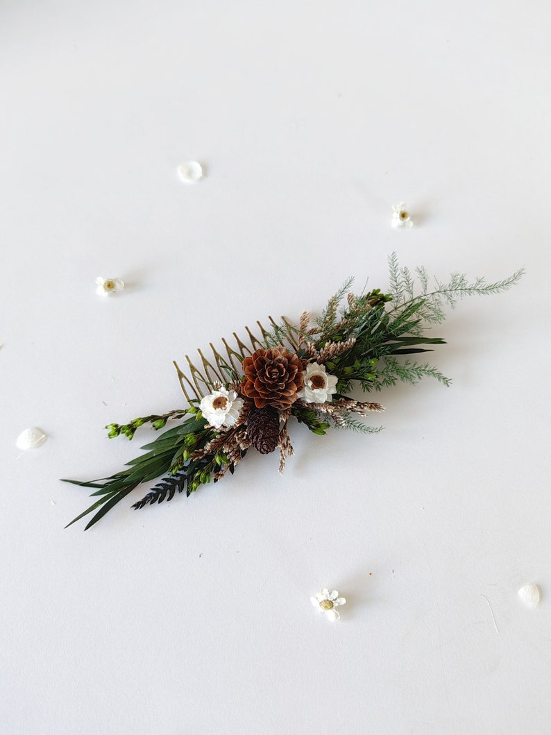 Woodland bridal hair comb Pine cones hair comb Cottagecore wedding Natural bridal comb Wedding in forest Bridal hair Flower hair comb Fern image 7