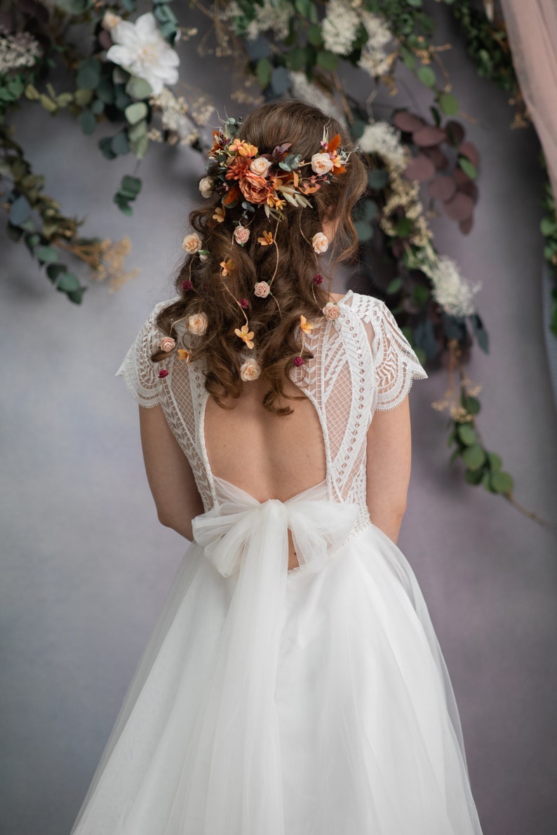 Rustic wedding Bridal hair vine with flower veil Autumn wedding Cottagecore hairstyle Vintage wedding Bridal hair Flower veil Magaela Bride image 3