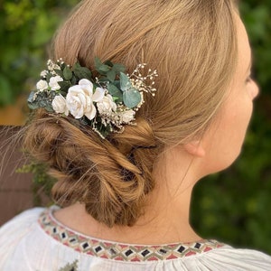 Romantic greenery hair comb Bridal flower comb with roses White and green hair comb Boho wedding Off white headpiece Magaela handmade image 2