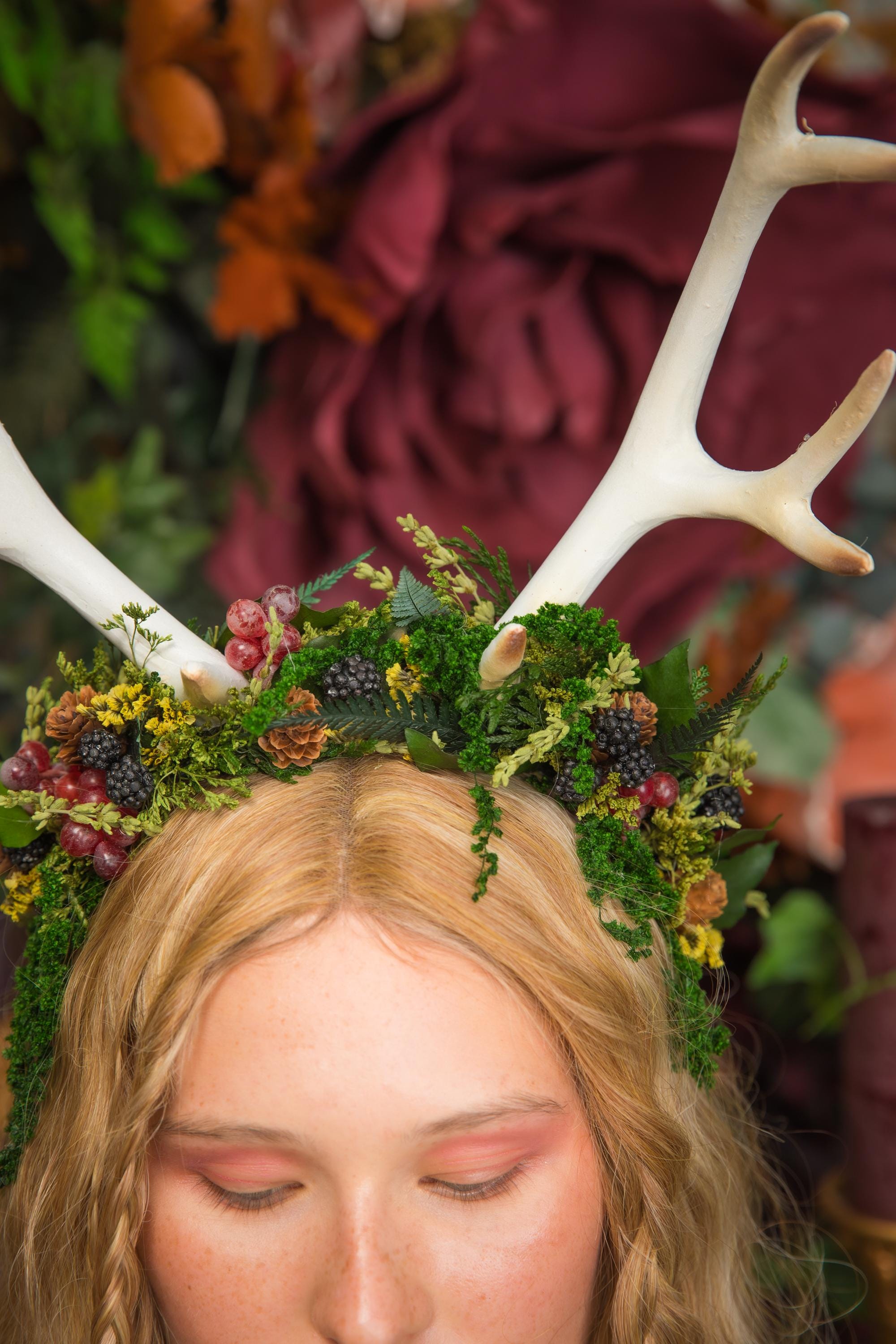 Woodland Antler Crown: Autumn Fairycore Headpiece - Etsy