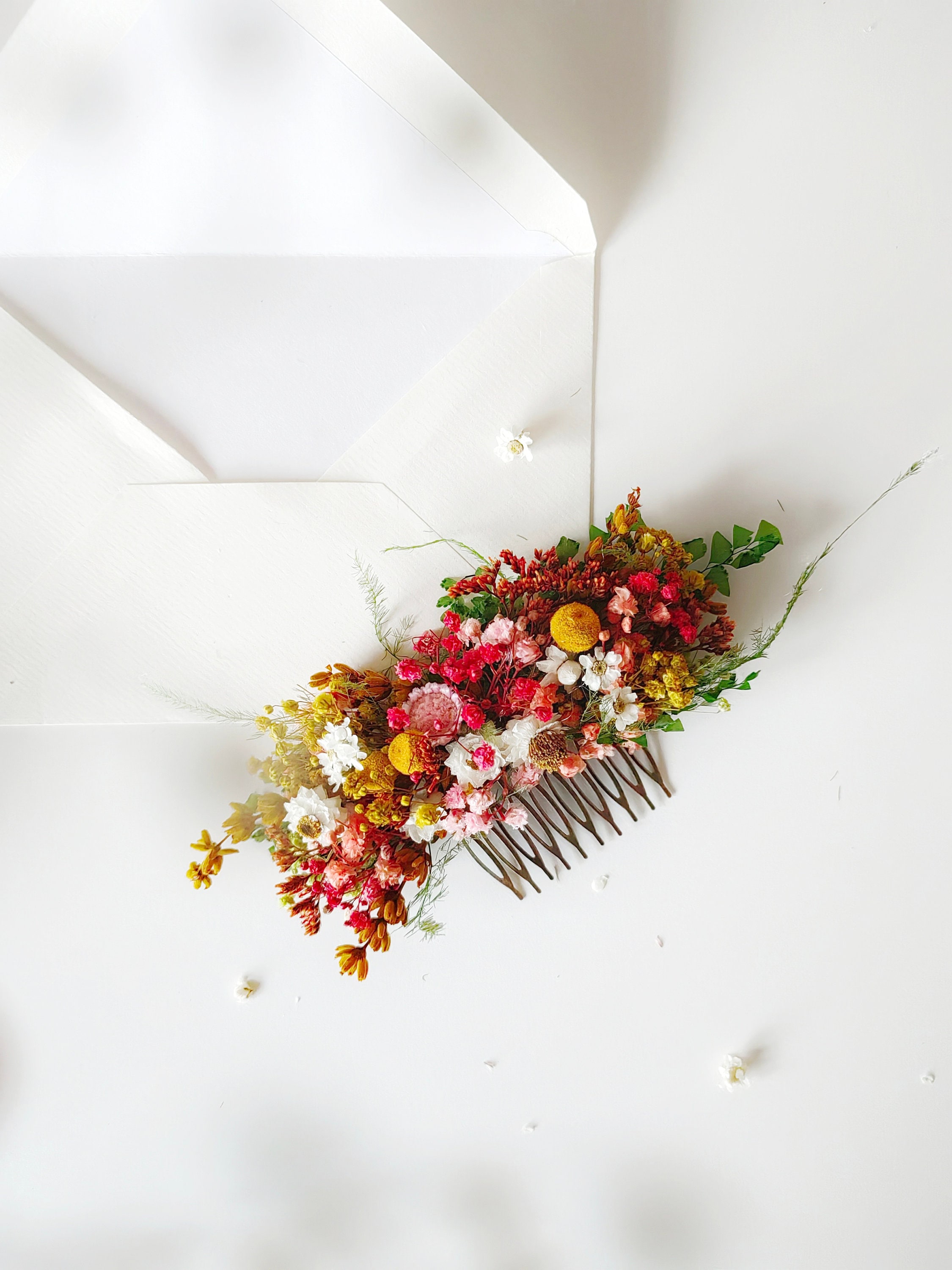 Boho flower hair comb Wild flowers hair comb Summer wedding Rustic wedding Dried Red Yellow flowers Preserved clip Bridal hair Cottagecore
