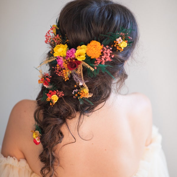 Autumn Frida Kahlo inspired hair vine Bridal flower headpiece Fall wedding Colourful flower hair vine Wedding hairstyle Autumn hair pins