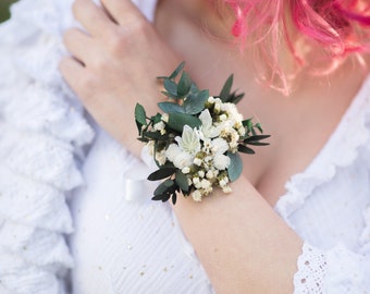 Eukalyptus Braut/Brautjungfer Armband Konserviertes Armband Grüne und weiße Blume Schmuck Hochzeit Accessoires Magaela Geschenk für sie Handmade