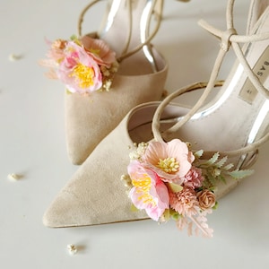 Romantic flower shoe clips Peach and pink flowers Floral decoration for shoe High heels flower clips Wedding accessories Bridal shoes flower