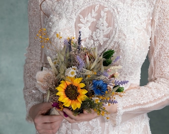 Small bridal bouquet Meadow flower bouquet Wild flowers Sunflower bouquet Bouquet for bridesmaid Colorful summer bouquet Garden wedding