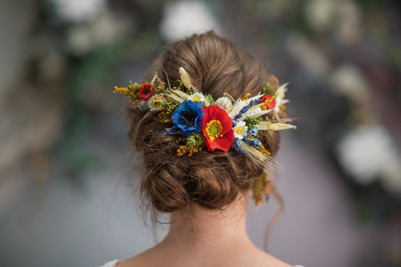 Meadow wedding flower hair vine Bridal hair comb with poppy flowers daisies cornflowers Slavic wedding flower comb Shapeable hair vine image 1