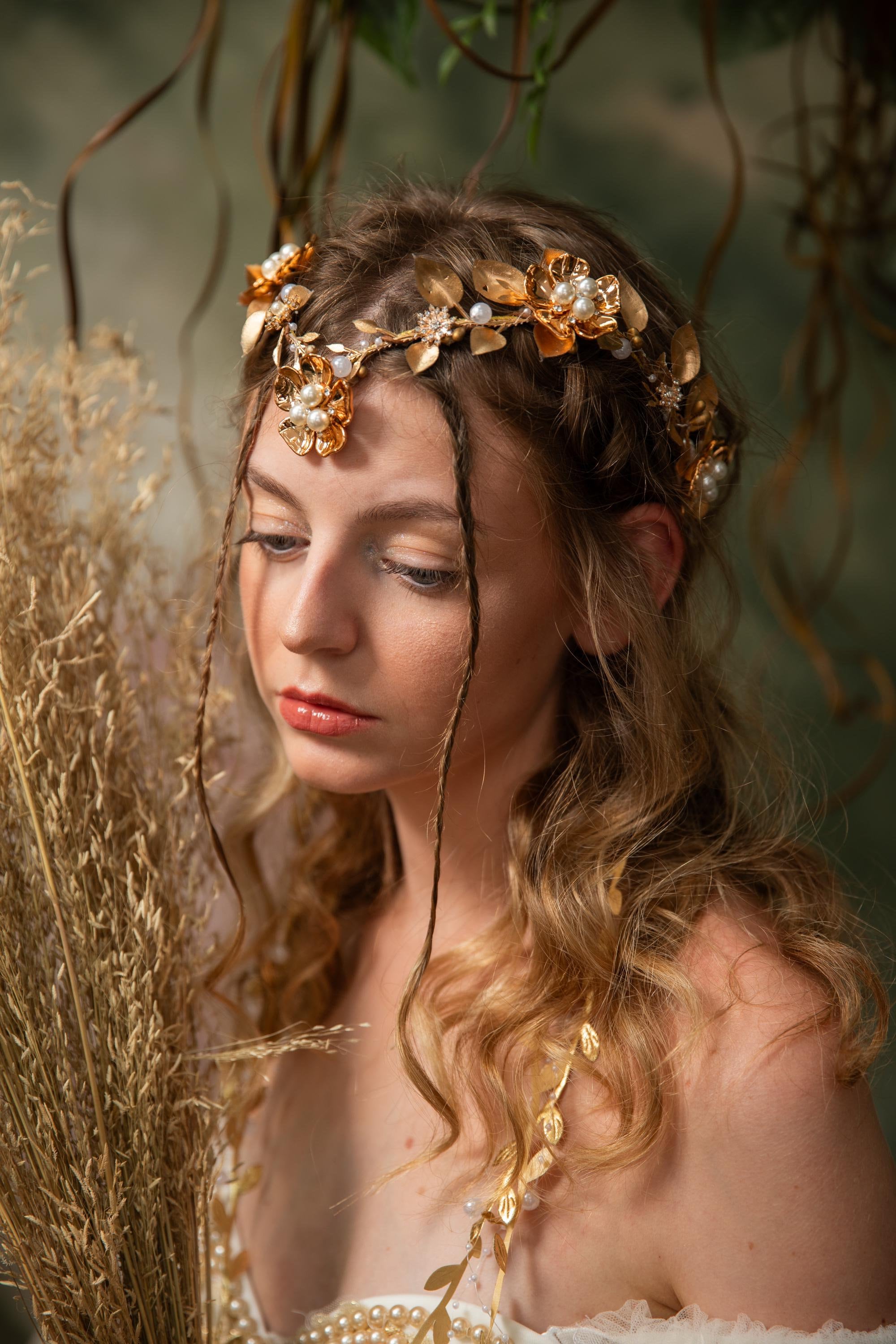 Golden Wedding Crown with Veil: Glamour Pearl Bridal Tiara