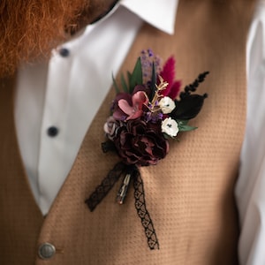 Burgundy flower boutonniere Dark pink wedding corsage for groom Black Gothic wedding Dark red buttonhole Groom's accessories Magaela