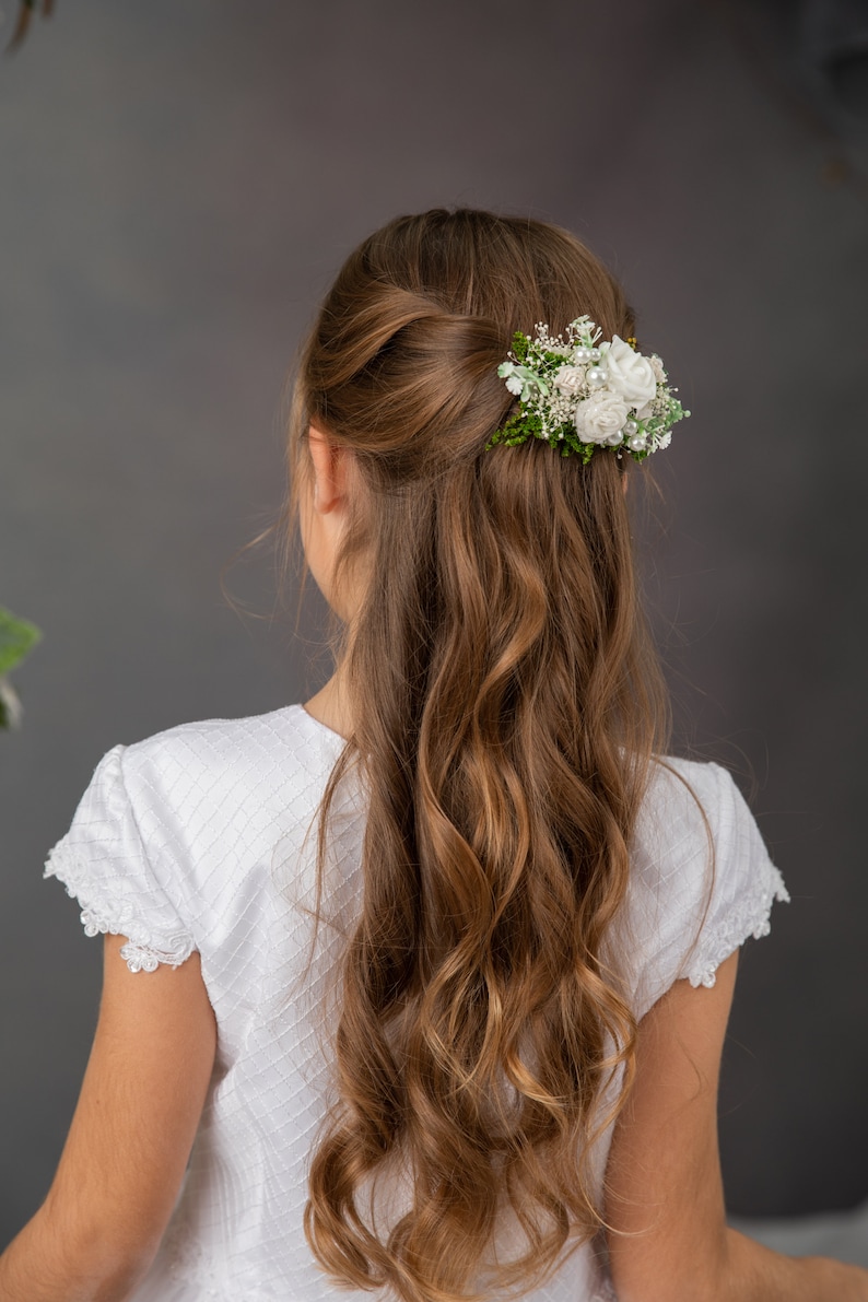 First holy communion clip with roses and pearls Flower hair comb Barrette flower clip Flower girl Bridal accessories White flower headpiece image 4