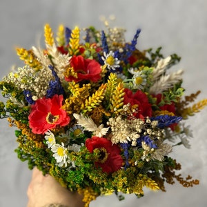 Folk poppy flower bridal bouquet Meadow wedding bouquet Daisies Wildflowers bouquet Customisable Lavender wedding bouquet Natural Magaela