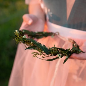 Greenery flower crown with ferns Bridal accessories Greenery wedding Woodland style crown Fern hair wreath Fairy Magaela accessories