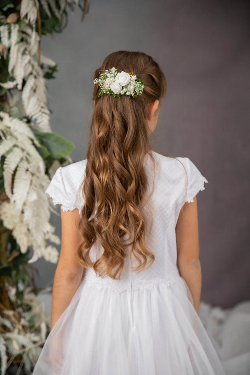 First holy communion clip with roses and pearls Flower hair comb Barrette flower clip Flower girl Bridal accessories White flower headpiece image 5