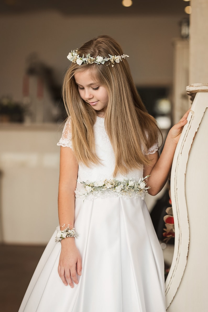 Hair crown for first holy communion Floral wreath with white roses Hair flowers Floral accessories Hair accessories Magaela Handmade zdjęcie 7