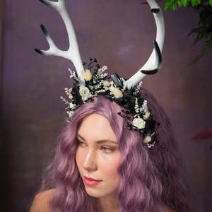 Halloween antlers crown Black and white Pagan fest Antlers headpiece Halloween headband Woodland design Fairycore Deer crown Cosplay Magaela