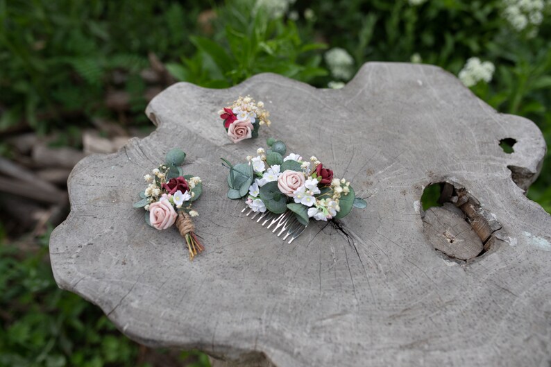 Blush and burgundy flower hair comb Wedding hair comb Bridal accessories Pink flower comb Burgundy Greenery flower comb Magaela Natural